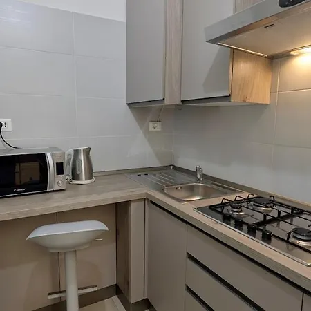 Battisti Flat, Near Station * Ferrara