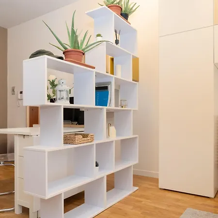 アパート Battisti Flat, Near Station