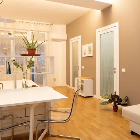 Lägenhet Battisti Flat, Near Station *