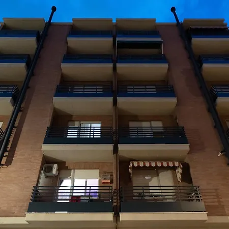 Battisti Flat, Near Station フェラーラ