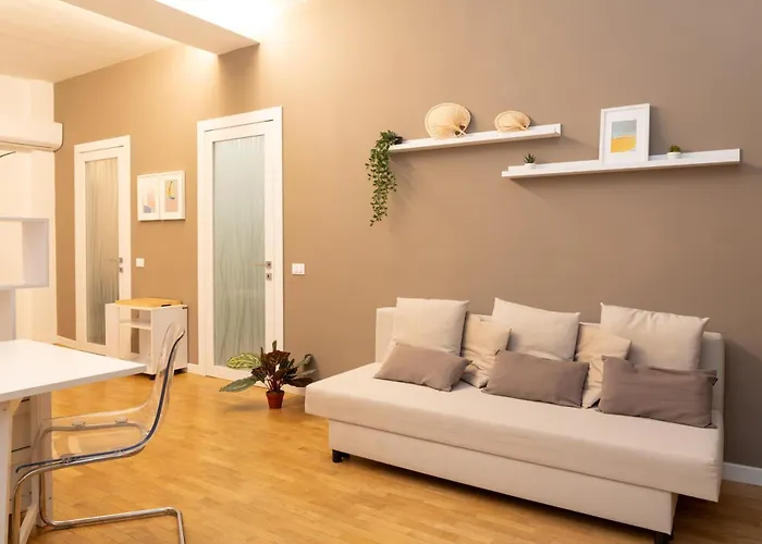 Battisti Flat, Near Station فيرّارا