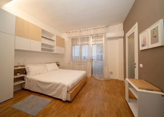 Battisti Flat, Near Station Apartament Ferrara