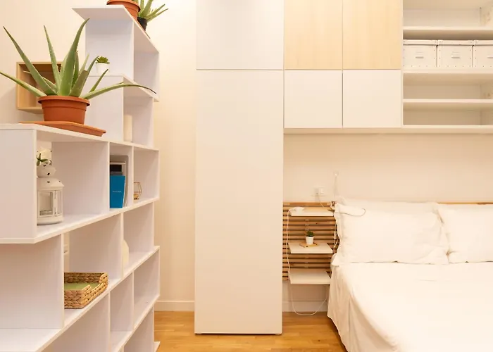 Battisti Flat, Near Station *