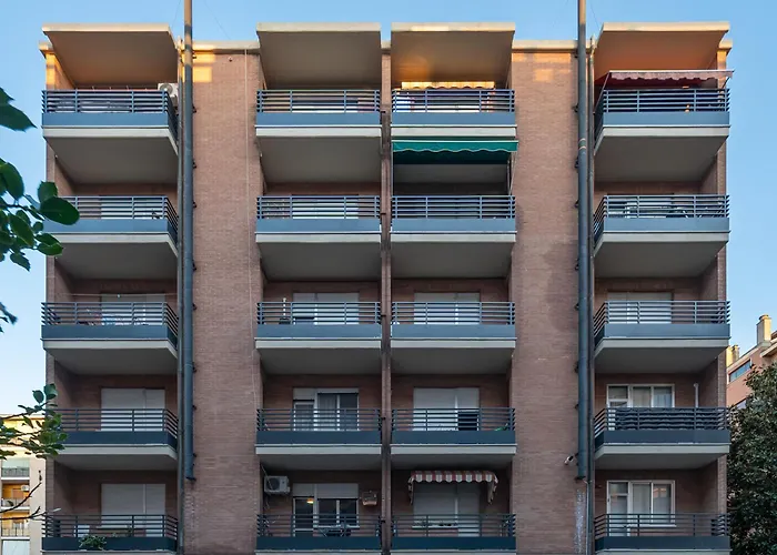 Battisti Flat, Near Station Apartament *